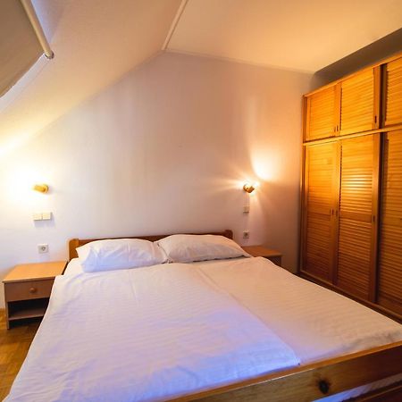 Extraordinary Apartment In Banovci 베라이 외부 사진
