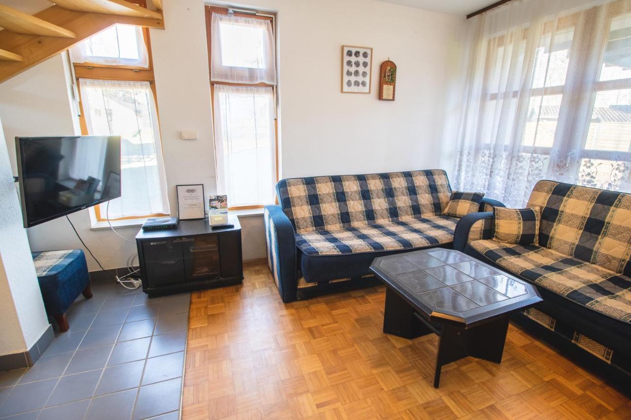Extraordinary Apartment In Banovci 베라이 외부 사진